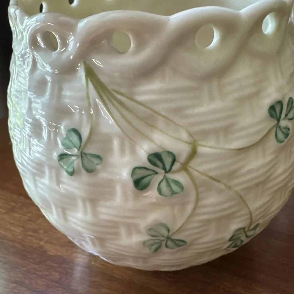 Belleek authentic vintage